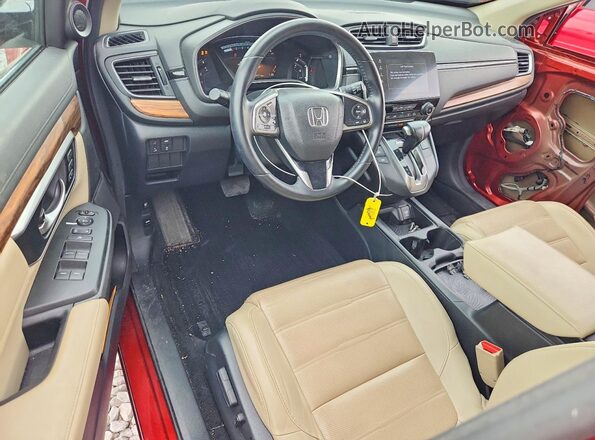 5J6RW2H80JL014292 2018 HONDA CR-V Красный Вид панели приборов