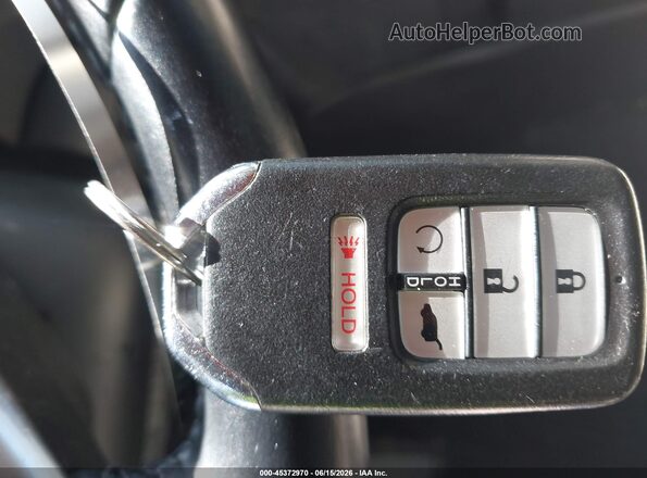5J6RW2H82HL016183 2017 HONDA CR-V White Առջևի վահանակի տեսք