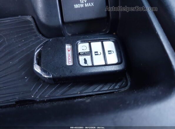 5J6RW2H96HL009875 2017 HONDA CR-V Черный Вид панели приборов