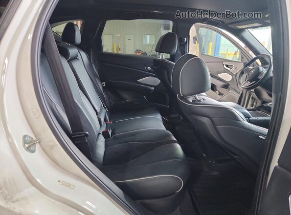 5J8TC1H67KL009865 2019 ACURA RDX White უკანა სალონის ხედი