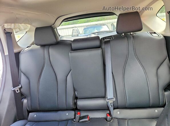 5J8TC2H5XSL017486 2025 ACURA RDX Silver 