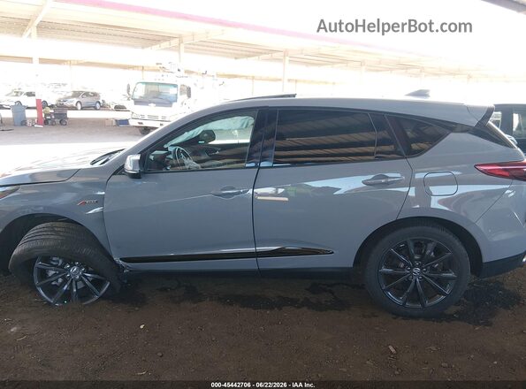 5J8TC2H63SL014714 2025 ACURA RDX Gray Widok wnętrza z tyłu