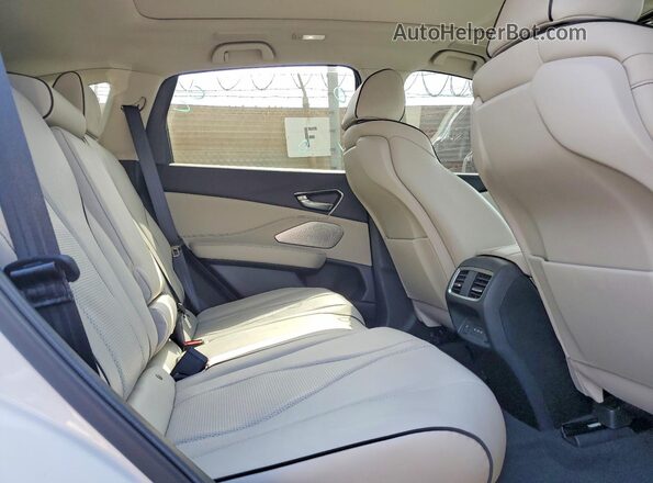 5J8TC2H71TL004791 2026 ACURA RDX White Vista interior trasera