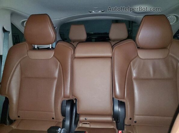 5J8YD3H55LL005563 2020 ACURA MDX White Vista de los asientos traseros