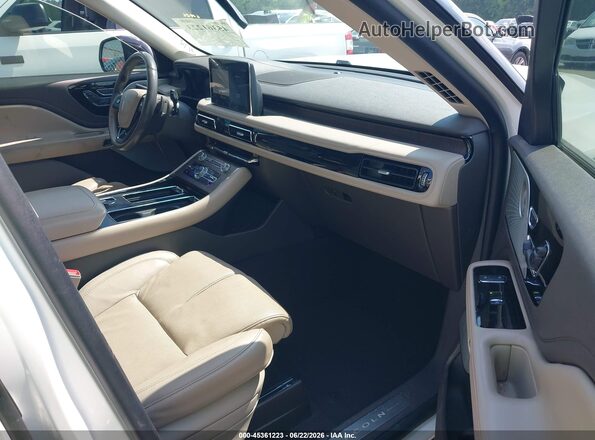 5LM5J7WC1LGL23670 2020 LINCOLN AVIATOR White წინა სალონის ხედი