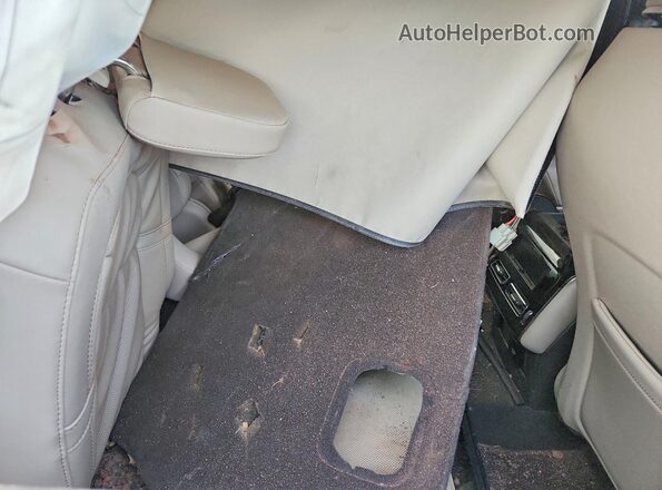 5LM5J7WC2NGL06153 2022 LINCOLN AVIATOR Gray Հետևի նստատեղերի տեսք