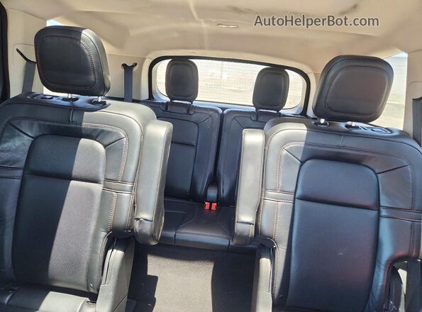 5LM5J7WC2RGL05445 2024 LINCOLN AVIATOR Black Rear seats view