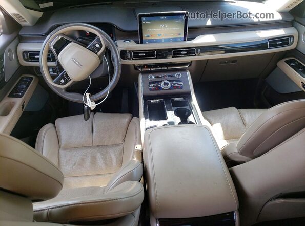 5LM5J7XC0LGL06762 2020 LINCOLN AVIATOR White წინა პანელის ხედი