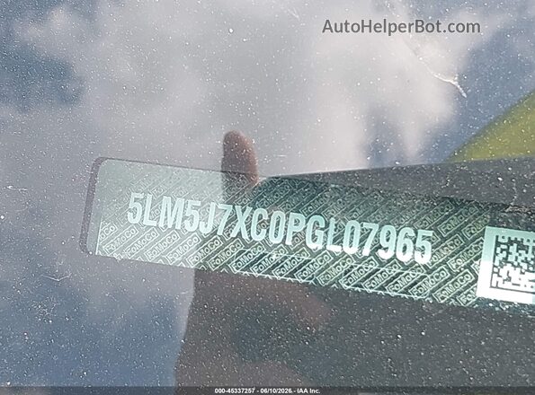 5LM5J7XC0PGL07965 2023 LINCOLN AVIATOR Black Widok komory silnika