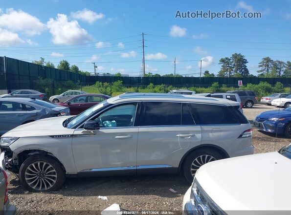 5LM5J7XC2PGL32219 2023 LINCOLN AVIATOR White Widok wnętrza z tyłu