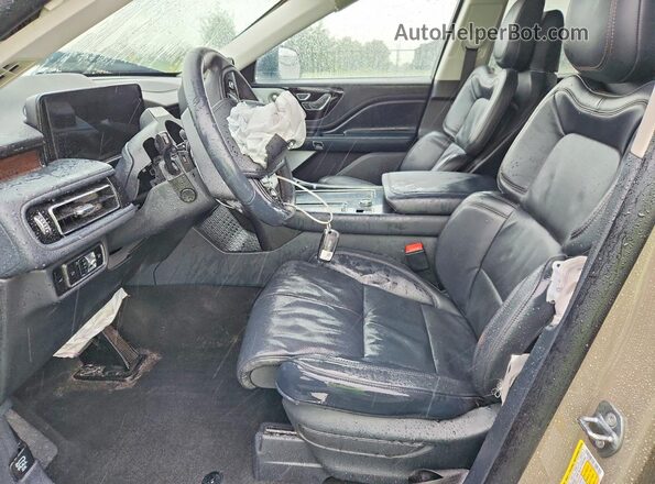 5LM5J7XC2SGL17082 2025 LINCOLN AVIATOR Brown Vista interior delantera