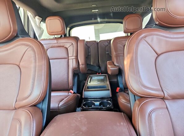 5LM5J7XC2SGL18930 2025 LINCOLN AVIATOR Black Հետևի նստատեղերի տեսք