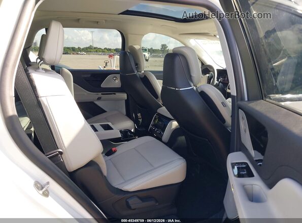 5LM5J7XC2TGL12434 2026 LINCOLN AVIATOR White Widok naklejki z numerem VIN