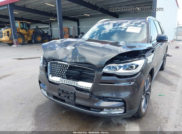 5LM5J7XC3LGL18498 2020 LINCOLN AVIATOR Gray Front view