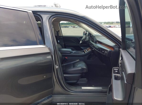 5LM5J7XC3LGL18498 2020 LINCOLN AVIATOR Gray Front interior view