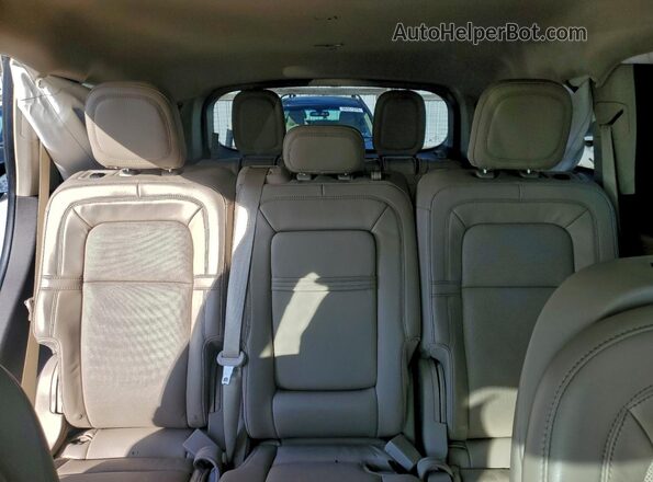 5LM5J7XC4LGL22415 2020 LINCOLN AVIATOR Белый Вид задних сидений