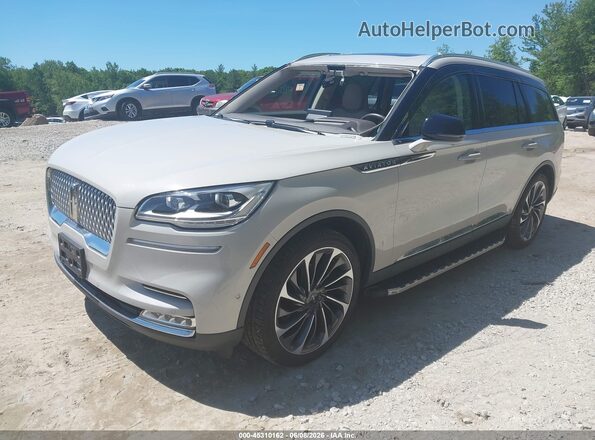 5LM5J7XC4MGL09858 2021 LINCOLN AVIATOR Кремовый Передняя левая четверть