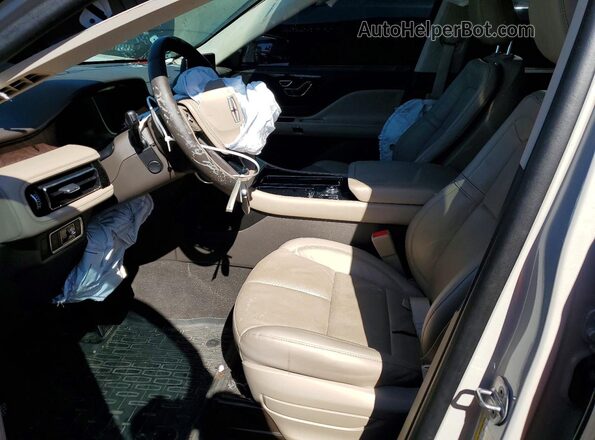 5LM5J7XC4RGL01587 2024 LINCOLN AVIATOR Gray Front interior view