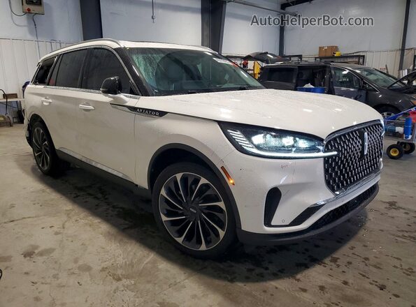 5LM5J7XC4SGL34952 2025 LINCOLN AVIATOR White Front right