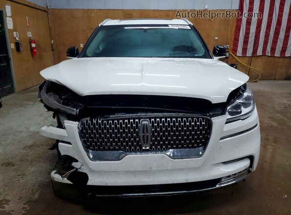 5LM5J7XC6LGL24358 2020 LINCOLN AVIATOR White Widok z przodu