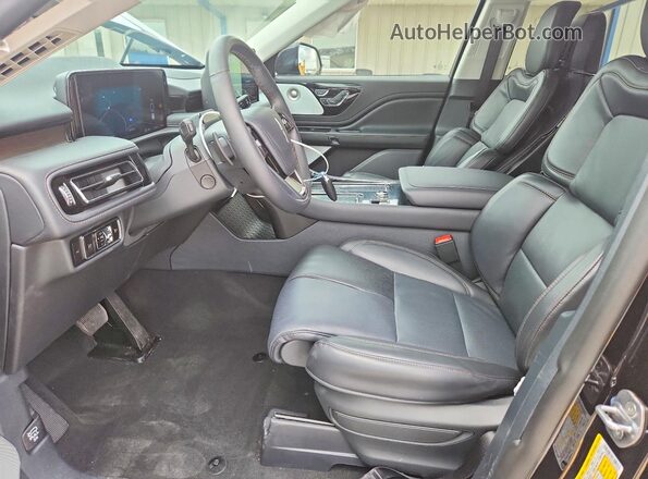 5LM5J7XC6TGL10928 2026 LINCOLN AVIATOR Black Widok wnętrza z przodu