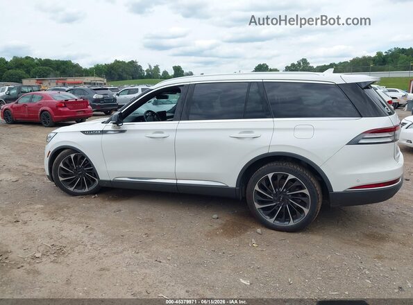 5LM5J7XC7LGL27723 2020 LINCOLN AVIATOR White 360 interior view