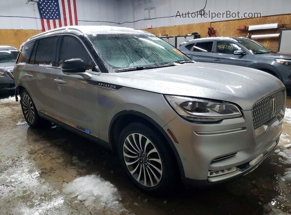 5LM5J7XC8LGL28685 2020 LINCOLN AVIATOR Gray Front right