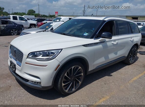 5LM5J7XC8LGL35748 2020 LINCOLN AVIATOR Белый Передняя левая четверть