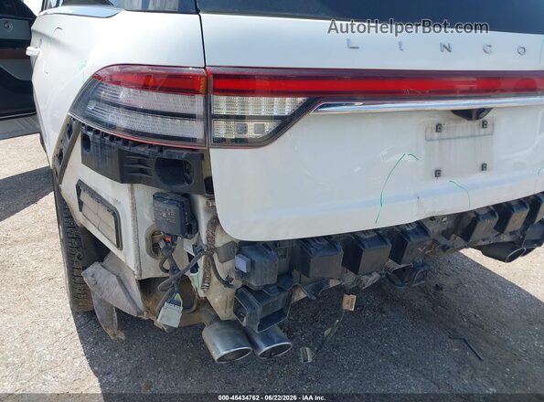5LM5J7XC8LGL35748 2020 LINCOLN AVIATOR Белый Вид спереди