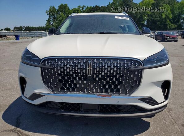5LM5J7XC8SGL13277 2025 LINCOLN AVIATOR White Front view