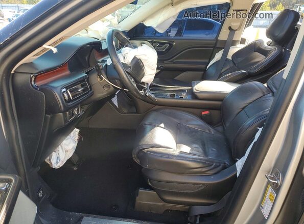 5LM5J7XC9LGL16769 2020 LINCOLN AVIATOR Silver Սալոնի դիմացի տեսք