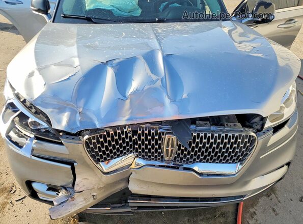 5LM5J7XC9LGL16769 2020 LINCOLN AVIATOR Silver Շարժիչի բաժամունքի տեսք