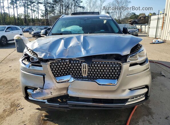 5LM5J7XC9LGL16769 2020 LINCOLN AVIATOR Silver Դիմացի տեսք