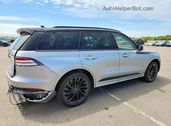 5LM5J9XC0PGL21358 2023 LINCOLN AVIATOR Silver Задня права чверть