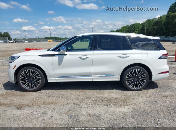 5LM5J9XC8LGL01840 2020 LINCOLN AVIATOR White Widok wnętrza 360 stopni