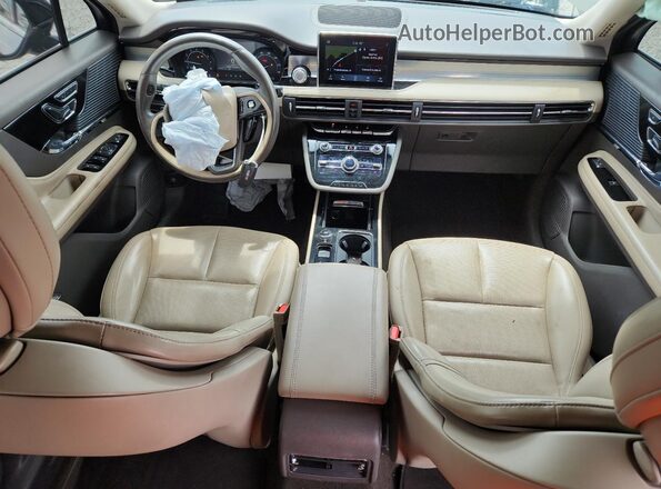 5LMCJ1C90LUL20337 2020 LINCOLN CORSAIR Черный Вид панели приборов