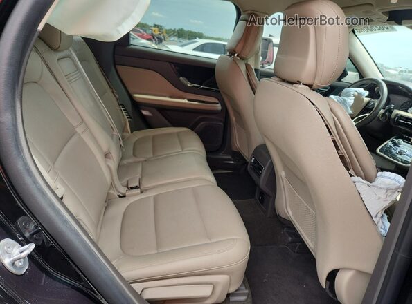 5LMCJ1C90LUL20337 2020 LINCOLN CORSAIR Черный Вид задней части салона