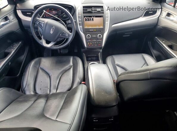 5LMCJ1C92KUL45237 2019 LINCOLN MKC Красный Вид панели приборов