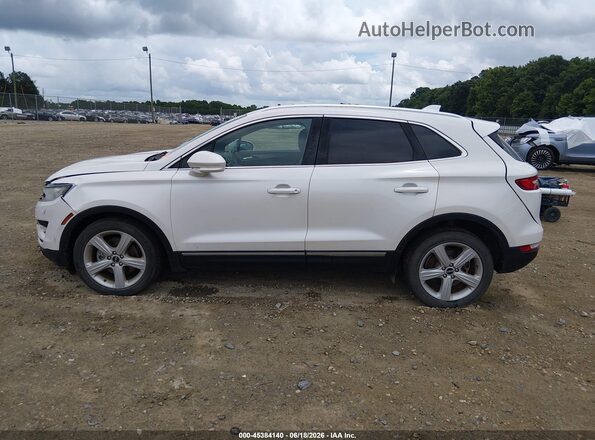 5LMCJ1C93HUL61536 2017 LINCOLN MKC White Панорамний вид салону 360°