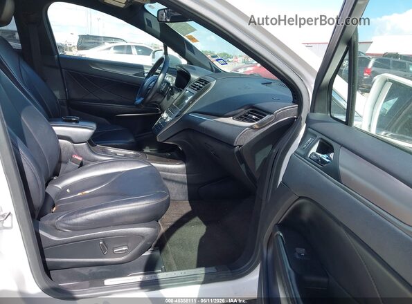 5LMCJ1C95GUJ22181 2016 LINCOLN MKC White Սալոնի դիմացի տեսք