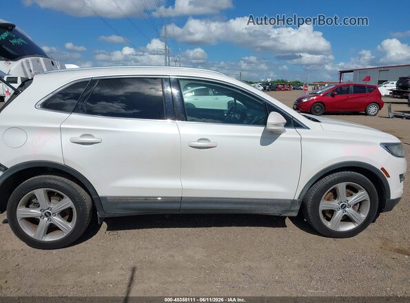 5LMCJ1C95GUJ22181 2016 LINCOLN MKC White Սալոնի հետևի տեսք