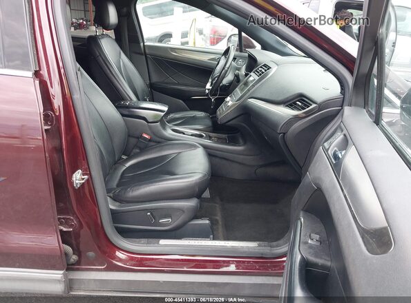 5LMCJ1C98GUJ12518 2016 LINCOLN MKC Burgundy Widok wnętrza z przodu