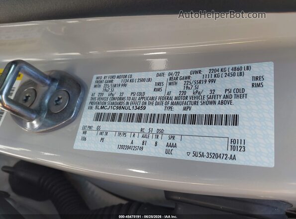5LMCJ1C98NUL13459 2022 LINCOLN CORSAIR White Engine compartment view