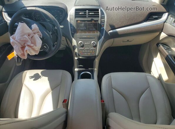 5LMCJ1C99KUL39029 2019 LINCOLN MKC Tan წინა პანელის ხედი