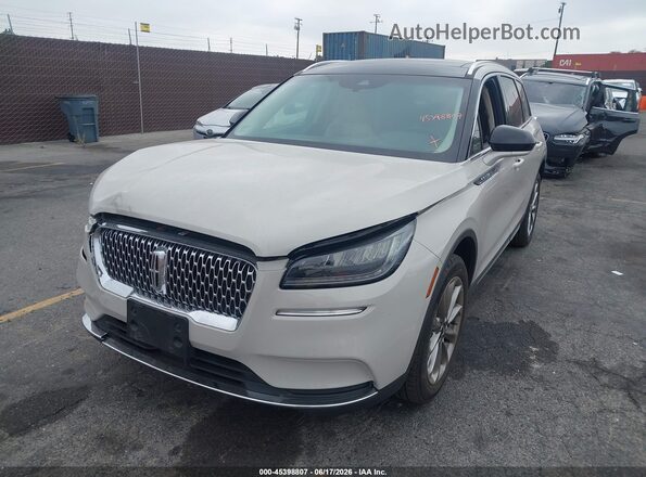 5LMCJ1C99MUL02047 2021 LINCOLN CORSAIR White Առջևի ձախ երեք քառորդ տեսարան