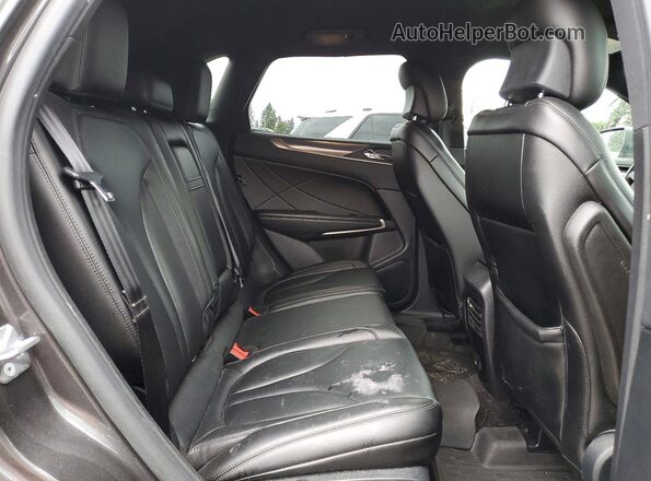 5LMCJ1C9XJUL04532 2018 LINCOLN MKC Gray Rear interior view