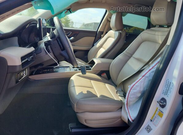 5LMCJ1CA5PUL24304 2023 LINCOLN CORSAIR White Vista interior delantera