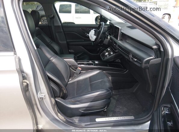 5LMCJ1D93MUL16508 2021 LINCOLN CORSAIR Silver Front interior view