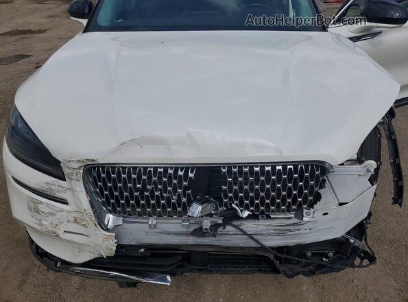 5LMCJ1D96MUL03977 2021 LINCOLN CORSAIR White Вид підкапотного простору
