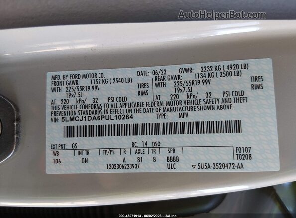 5LMCJ1DA6PUL10264 2023 LINCOLN CORSAIR Gray Engine compartment view